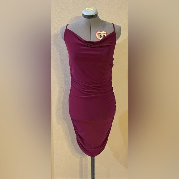 Charlotte Russe Bodycon Dress Size M Burgundy Spaghetti Straps adjustable Wine - Picture 1 of 9